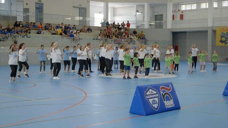 Cerca de 300 niños y jóvenes participaron en el evento / TA